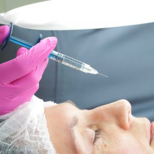 powiększanie i modelowanie ust targówek Aussie Clinic